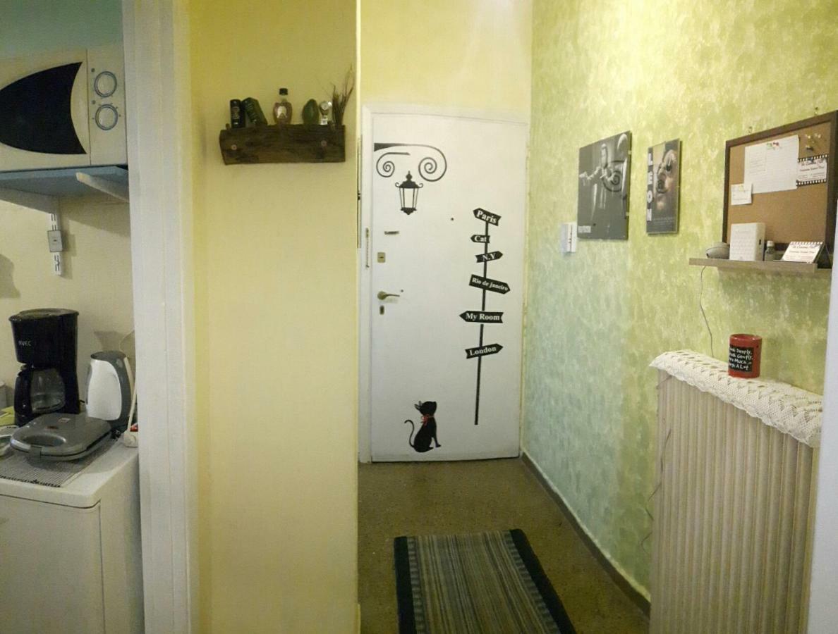 The Cinema Flat Atenas Exterior foto